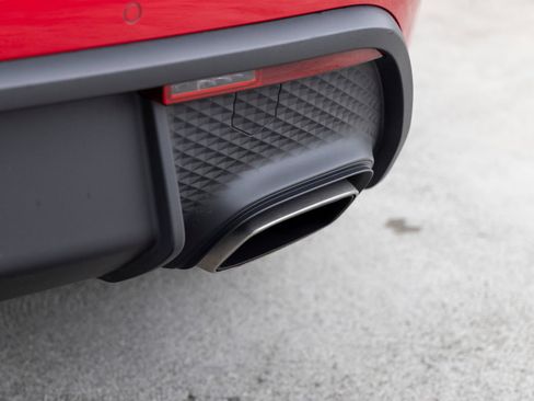 Certified 2026 Porsche Macan AWD/4WD image 24