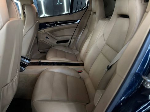 Used 2013 Porsche Panamera 4 Platinum Edition AWD/4WD image 27