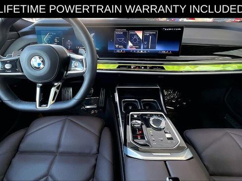 Used 2025 BMW 740i xDrive image 19