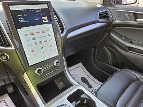 Used 2024 Ford Edge SEL image 20