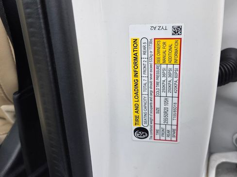 Used 2025 Acura MDX FWD w/ Technology Package image 23