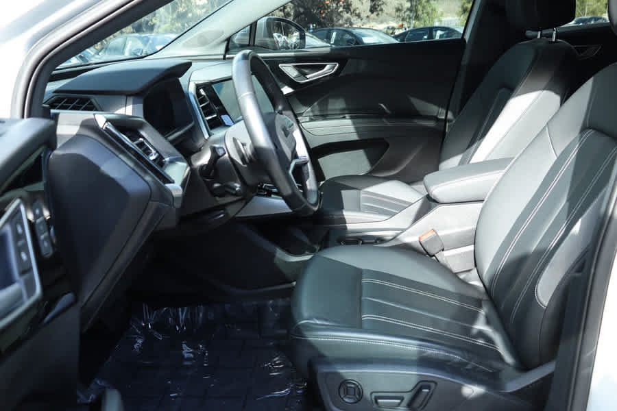 Used 2023 Audi Q4 e-tron Premium Plus RWD image 17