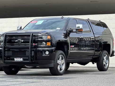 Used 2016 Chevrolet Silverado 2500 LTZ w/ Duramax Plus Package AWD/4WD image 8