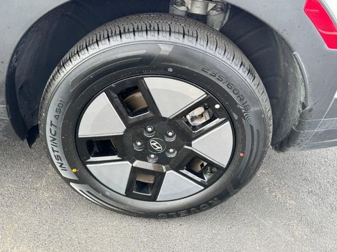 Certified 2025 Hyundai Santa Fe SEL image 7