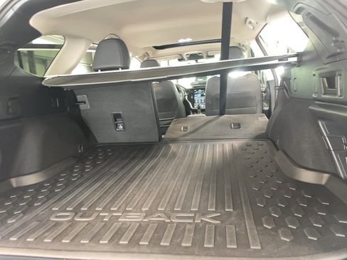 Used 2024 Subaru Outback Limited image 24