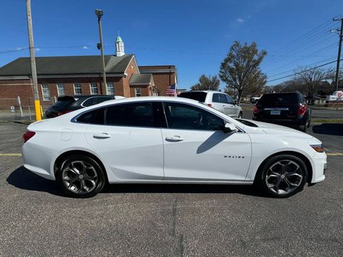 Used 2021 Chevrolet Malibu LT FWD image 11