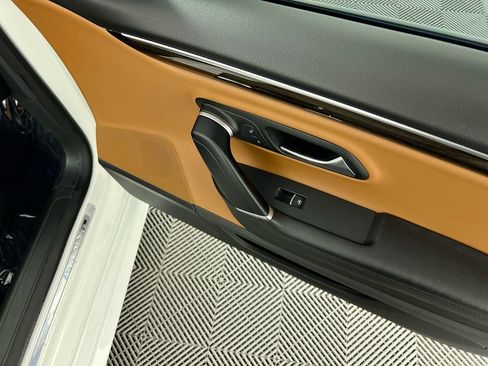 Used 2017 Volkswagen CC R-Line Executive image 30