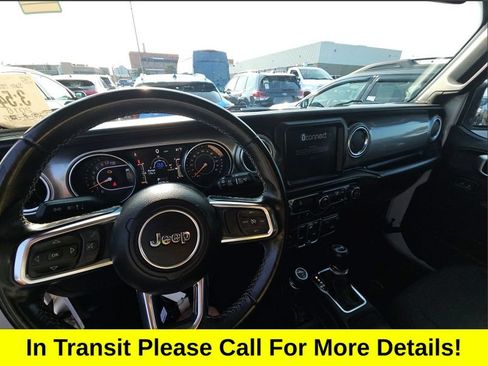 Used 2018 Jeep Wrangler Unlimited Sahara w/ Uconnect 4C Nav & Sound Group AWD/4WD image 5