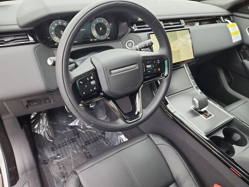New 2026 Land Rover Range Rover Velar Dynamic SE image 15