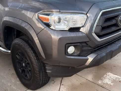 Used 2021 Toyota Tacoma SR5 RWD image 5
