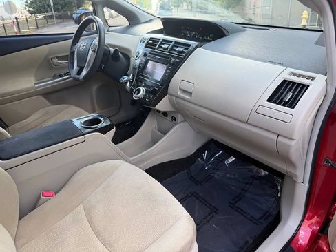 Used 2012 Toyota Prius V Two FWD image 29