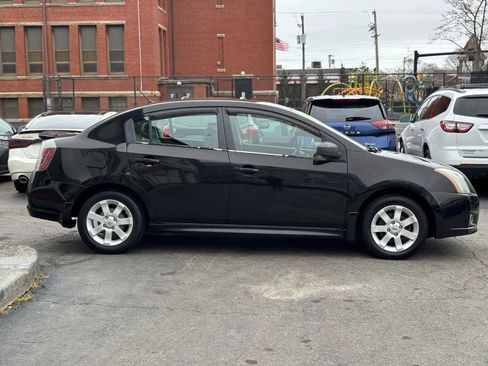 Used 2010 Nissan Sentra 2.0 SR w/ Convenience Pkg image 3
