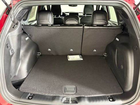New 2026 Jeep Compass Latitude w/ Sun and Sound Group AWD/4WD image 18