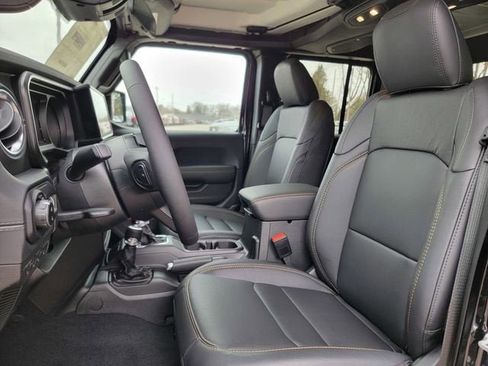 New 2026 Jeep Gladiator Sport AWD/4WD image 19