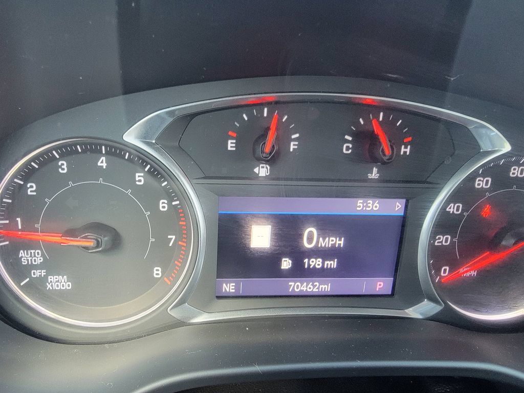 Used 2021 GMC Acadia SLT FWD image 15