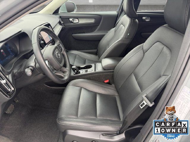 Used 2025 Volvo XC40 B5 Core AWD/4WD image 19