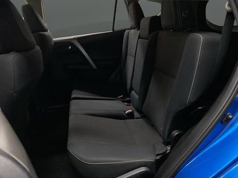 Used 2018 Toyota RAV4 XLE image 27