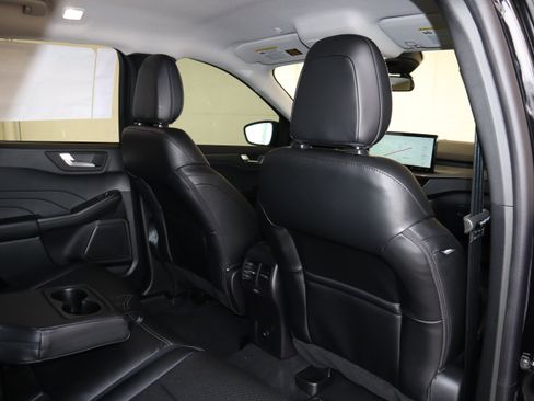 New 2026 Ford Escape SE image 42
