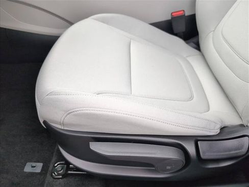 Certified 2026 Hyundai Tucson SE FWD image 4