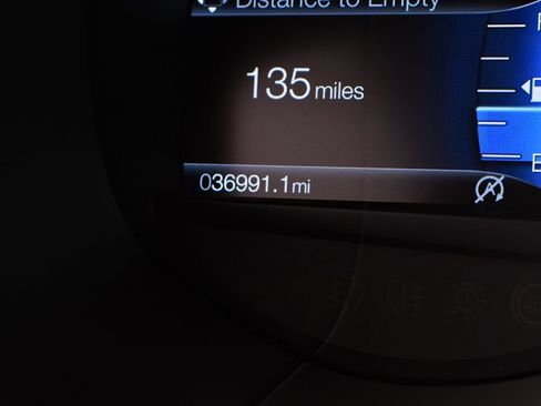 Used 2022 Ford Edge ST image 26