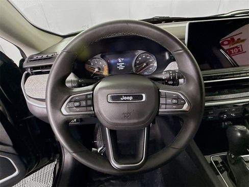 Used 2022 Jeep Compass Latitude image 20