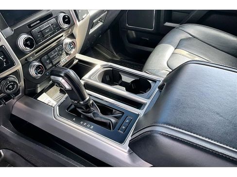 Used 2018 Ford F150 Platinum w/ Equipment Group 701A Luxury image 16