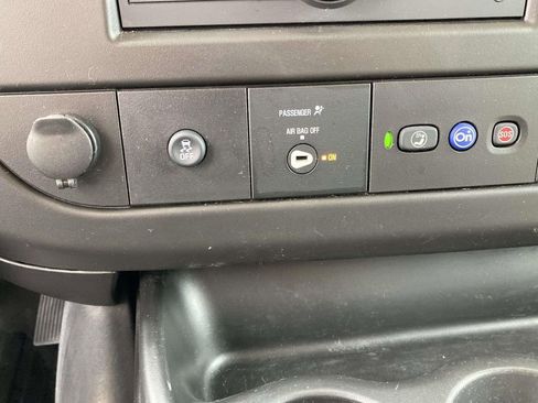 Used 2021 Chevrolet Express 2500 Work Van w/ Driver Convenience Package image 23