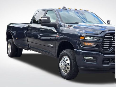 New 2026 RAM 3500 Big Horn AWD/4WD image 39