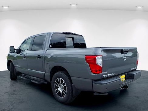 Used 2023 Nissan Titan SV w/ SV Convenience Package AWD/4WD image 12
