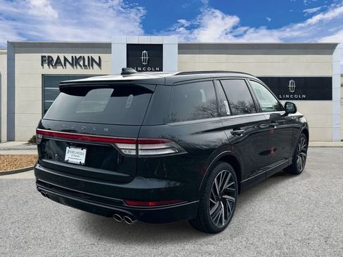New 2026 Lincoln Aviator Black Label w/ Jet Appearance Package AWD/4WD image 7