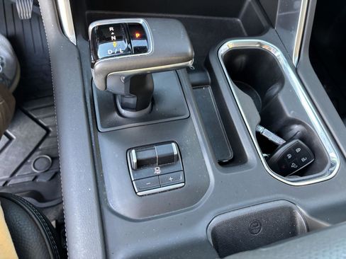 Used 2022 GMC Sierra 1500 Denali image 16