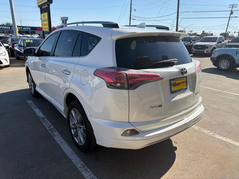 Used 2017 Toyota RAV4 Limited FWD image 7