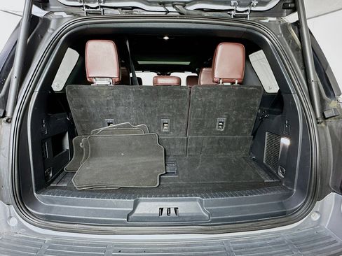Used 2024 Ford Expedition Limited image 31