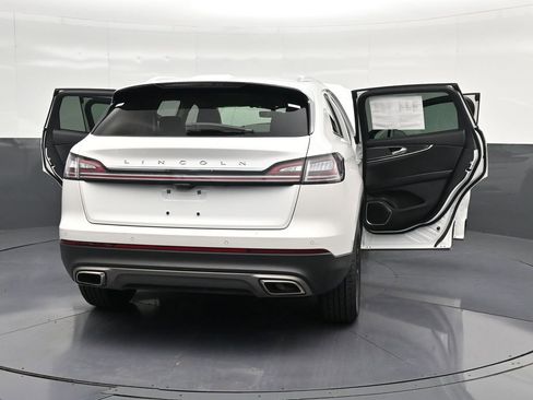 Used 2023 Lincoln Nautilus Reserve FWD image 36