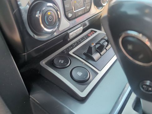 Used 2014 Ford F150 Raptor w/ Equipment Group 801A Luxury image 27