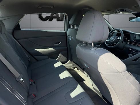 Used 2023 Hyundai Elantra SEL FWD image 20
