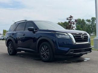 Used 2022 Nissan Pathfinder SV FWD 360° Tour