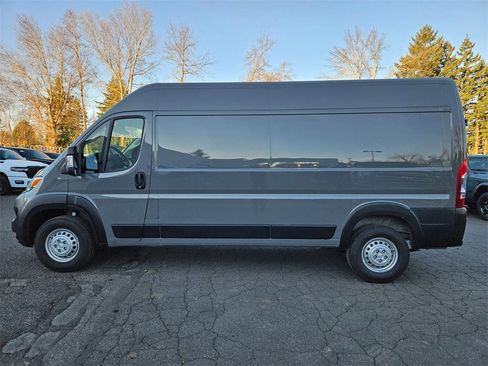 New 2026 RAM ProMaster 2500 image 4