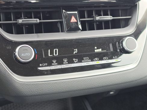 Certified 2024 Toyota Corolla LE FWD image 21
