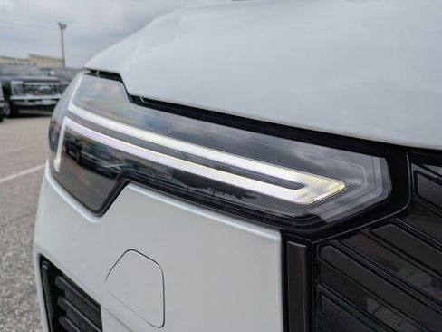 New 2026 Volvo XC90 T8 Ultra w/ Protection Package Premier AWD/4WD image 10