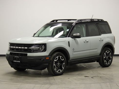 Used 2022 Ford Bronco Sport Outer Banks w/ Tech Package image 4