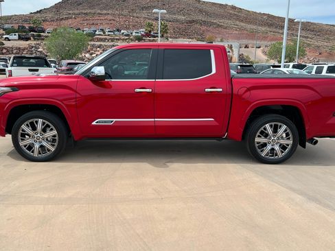 Used 2024 Toyota Tundra Capstone AWD/4WD image 2