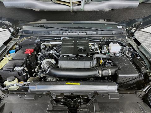 Used 2024 Nissan Frontier SL w/ Technology Package image 33