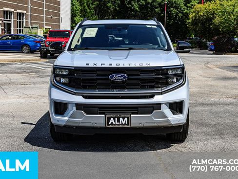 Used 2025 Ford Expedition Platinum AWD/4WD image 11