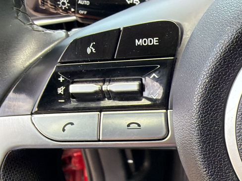 Used 2023 Hyundai Elantra SEL w/ Convenience Package FWD image 17