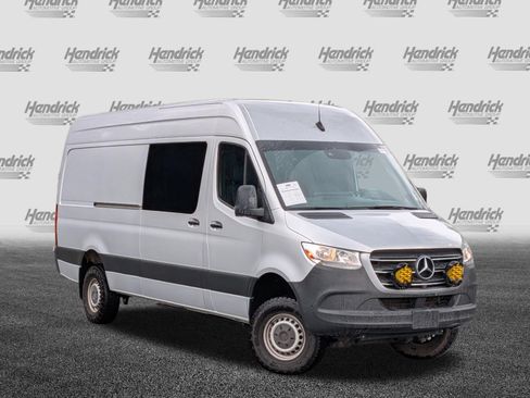 Used 2019 Mercedes-Benz Sprinter 4x4 170 image 2