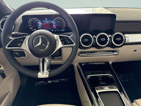New 2026 Mercedes-Benz GLB 250 image 19