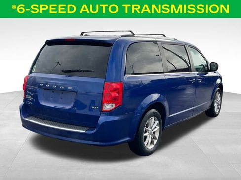 Used 2019 Dodge Grand Caravan SXT image 4