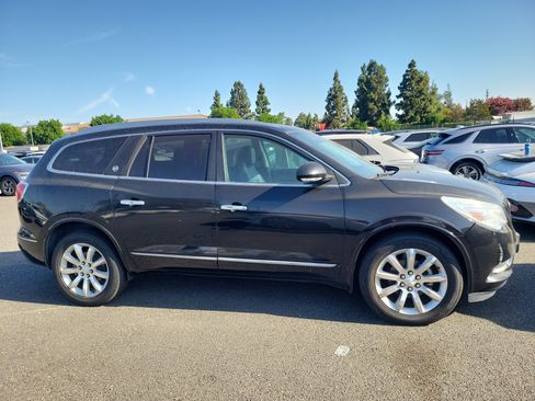 Used 2016 Buick Enclave Premium w/ Experience Buick Package FWD image 3