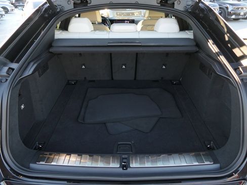 Used 2024 BMW X6 xDrive40i w/ Premium Package image 24